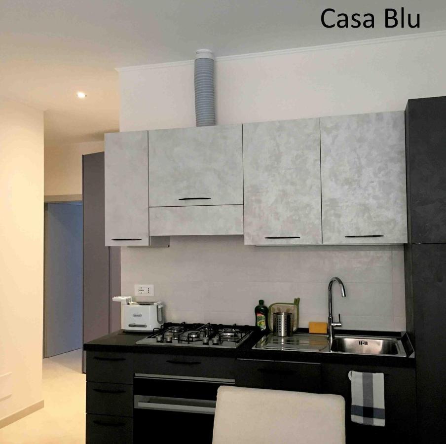 Case Rossa E Blu 维拉诺瓦达尔本加 外观 照片